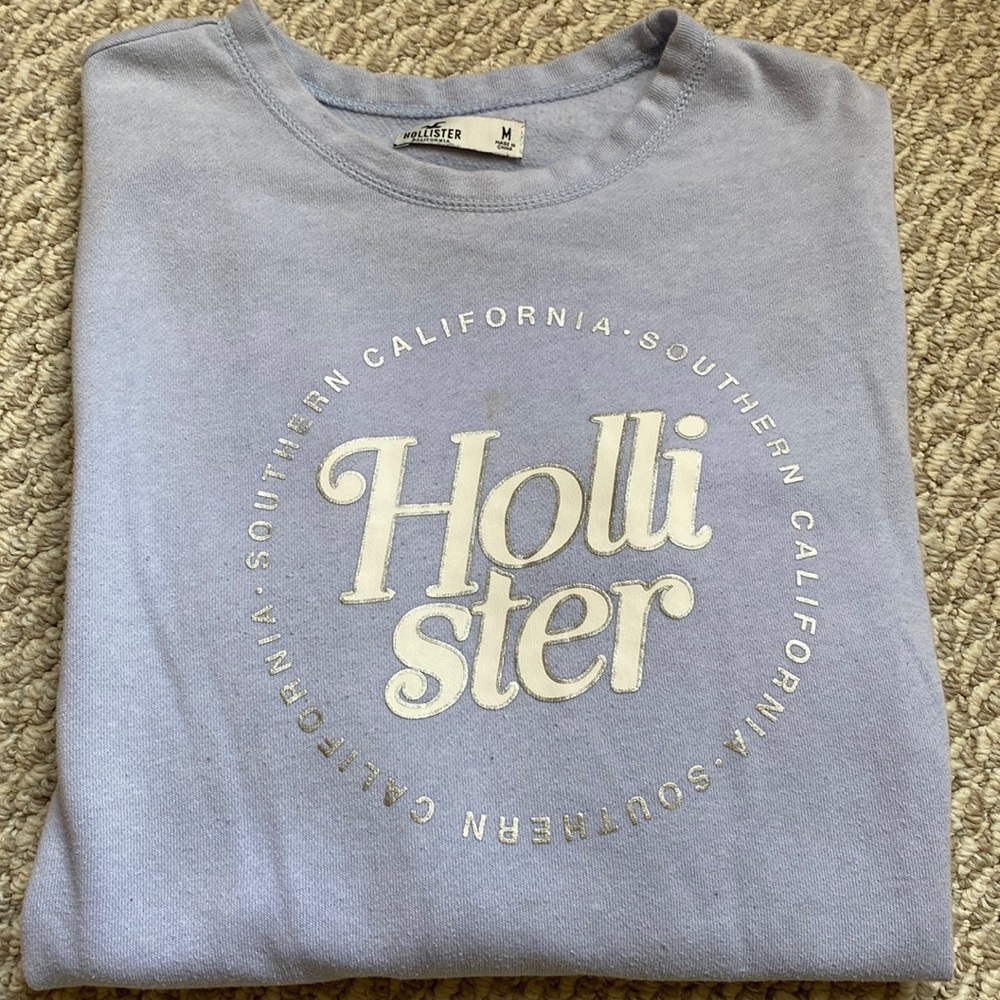 Hollister light blue crew neck sweatshirt  sz medium w logo women